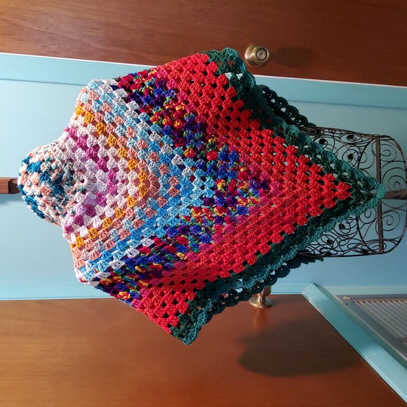 Bouquet of Colors Shawl - Picture 4 of 5